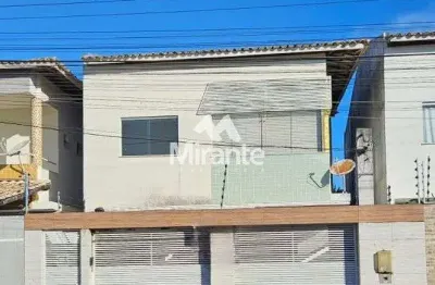 Casa para vender com 2 quartos sendo 1 suítes no bairro conceição em feira de santana
