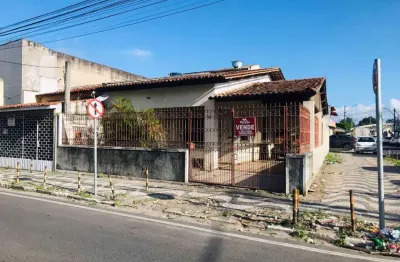 Casa à venda na Rua Cícero Dantas, 26, Ponto Central, Feira de Santana