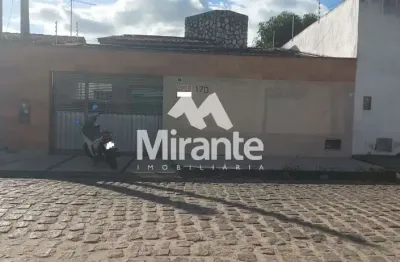 Casa para vender com 3 quartos sendo 1 suítes no bairro tomba em feira de santana