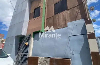 Prédio / edifício inteiro comercial para vender no bairro queimadinha em feira de santana