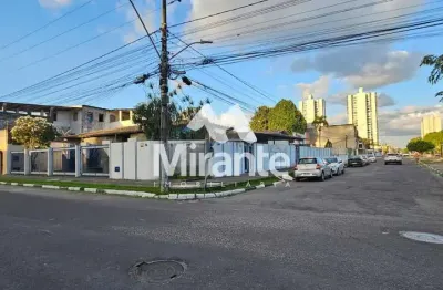 Casa à venda na Rua São Domingos, 76, Santa Mônica, Feira de Santana