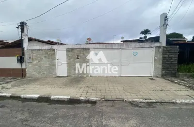 Casa para vender com 3 quartos sendo 1 suíte no bairro capuchinhos em feira de santana