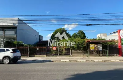 Casa para alugar na Avenida Getúlio Vargas, 3404, Centro, Feira de Santana