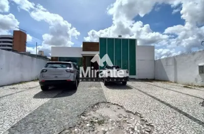 Casa para alugar na Avenida Maria Quitéria, 1349, Ponto Central, Feira de Santana