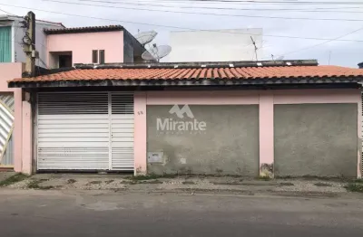 Casa à venda na Rua Roma, 59, Capuchinhos, Feira de Santana
