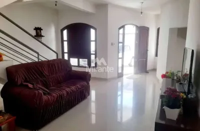 Casa para vender com 4 quartos sendo 4 suítes no bairro cidade nova em feira de santana