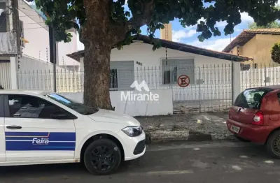 Casa para alugar com 7 quartos 1 suíte no bairro centro em feira de santana