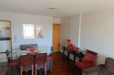 Apartamento à venda setor central com três quartos sendo uma suíte