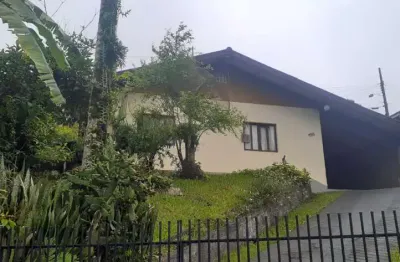 Casa com 3 quartos à venda na Rua Nicolau Heckmann, 750, Estrada das Areias, Indaial, 133 m2 por R$ 240.000