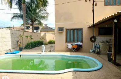 Casa de condomínio com piscina privativa em monte verde (manilha) - itaboraí - rj