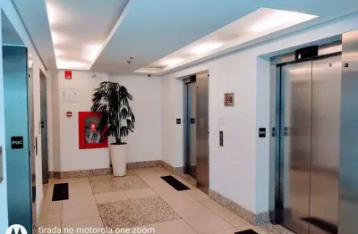 Alugo excelente sala comercial possui 28 metros quadrados com 1 quarto em rio várzea - itaboraí - rj