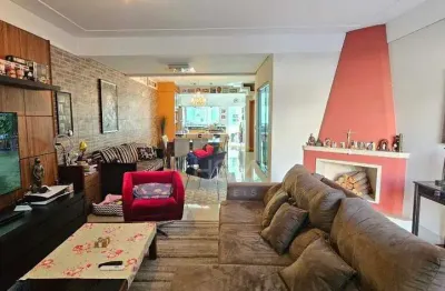 Sobrado à venda bairro jardim do mar – 251m² 3 suítes – 5 vagas – são bernardo do campo/sp