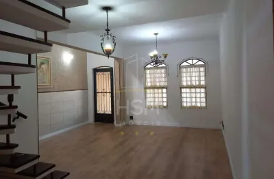 Sobrado com 2 quartos e 3 banheiros à venda, 212 m² por r$ 820.000