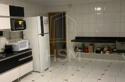 Sobrado próximo a prestes maia 3 dormitorios 2 suites 2 gars permuto apto menor valor.