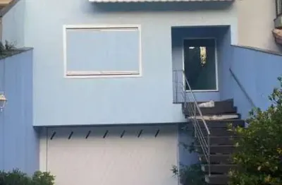 Sobrado village nova petrópolis rua plana com cancela local seguro para morar