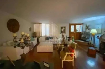 Sobrado à venda 4 quartos 2 suítes 2 vagas Nova Petrópolis - São Bernardo do Campo - SP