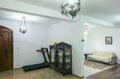 Casa para aluguel, 4 quartos, 1 suíte, 3 vagas, Centro - Diadema/SP