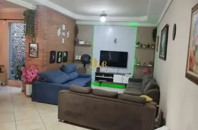 Casa com 3 quartos à venda na rua antônio rufino de amorim, 194, parque mondesir, lorena por r$ 750.000