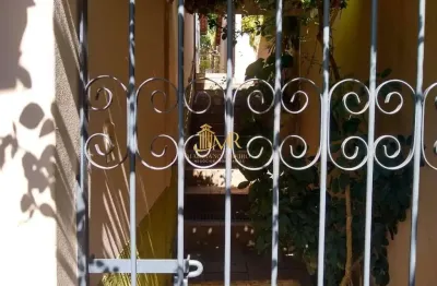 Casa com 3 quartos à venda na gama rodrigues, 100, centro, guaratinguetá por r$ 1.500.000