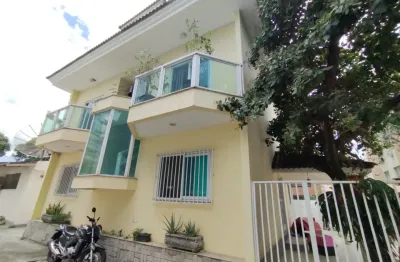 Casa em condomínio fechado com 4 quartos à venda na Taquara, Rio de Janeiro 