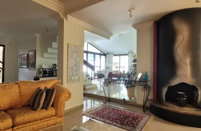 Casa  assobradada  na zona sul mais nobre  de bragança paulista,  simplesmente para atendender sua família!