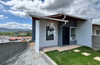 Casa moderna com suíte + passagem lateral – pronta para morar!