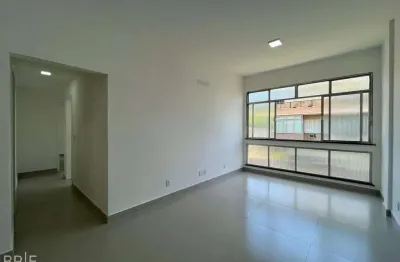 Apartamento reformado com vista para a Praia de Botafogo - 3 Quartos