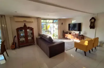 Excelente cobertura no recreio dos bandeirantes - linear , 3 quartos sendo 1 suíte.