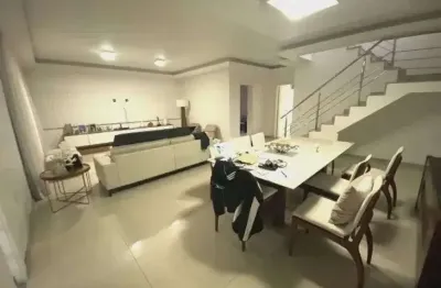 Excelente casa no recreio, 5 qtos, 2 suítes, 251 m2 de área útil