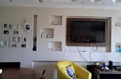 Vendo villa d'itália - barra olímpica - dois quartos com suíte.