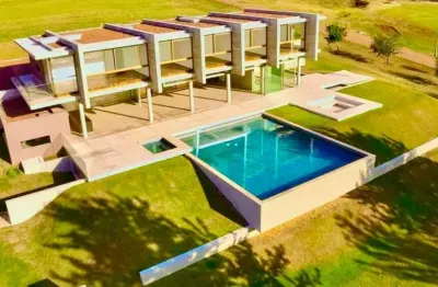 Casa à venda no condomínio quinta da baroneza ii em bragança paulista