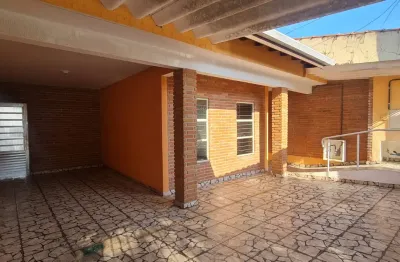 Casa com 3 quartos à venda na Rua Ourinhos, 1, Jardim Leocádia, Sorocaba