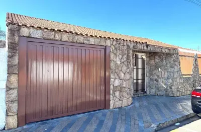 Casa para venda em boituva, chácara libronici, 3 dormitórios, 1 suíte, 3 banheiros, 3 vagas