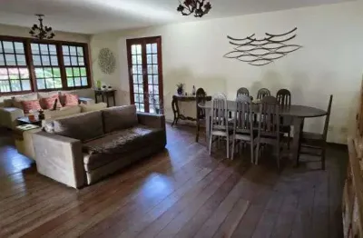 Casa com 3 quartos à venda na avenida nelson de oliveira e silva, 01, vila progresso, niterói, 294 m2 por r$ 650.000