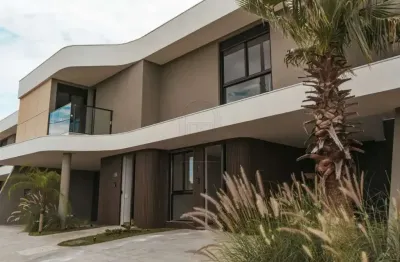 Sobrado novo em condomínio fechado disponível para locação