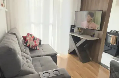 Apartamento Semi Mobiliado para locação com 2 dormitórios no Condomínio Único Suzano, próximo ao Suzano Shopping e Hipermercado Shibata. Andar alto com elevador.