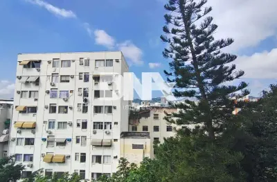 Apartamento com 1 quarto à venda na rua pedro américo, catete, rio de janeiro, 21 m2 por r$ 300.000
