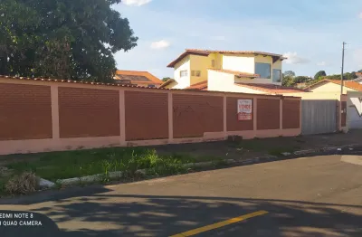Edícula em laje, com dois terrenos, centro - 720 metros de terreno