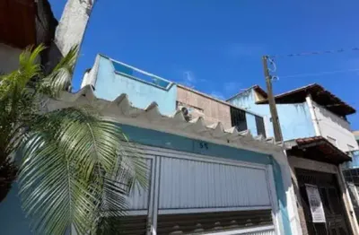 Casa à venda em praia grande-sp, ocian: 3 quartos, 3 suítes, 4 banheiros, 2 vagas de garagem e 109,88 m² de área.