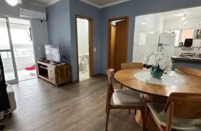 Apartamento à venda na praia grande-sp, aviação: 1 quarto, 1 suíte, 1 sala, 2 banheiros, 1 vaga de garagem, 53m². confira!