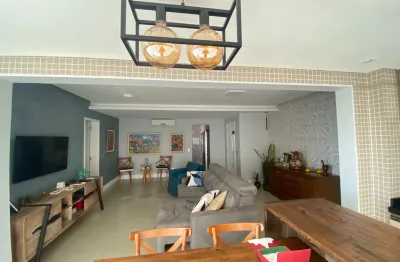 Lindo apartamento vista mar , com 03 dormitórios, sendo 1 suite, varanda gourmet , 02 vagas de garagem com área de lazer completa