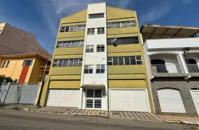 Apartamento com 3 dormitórios para alugar, 115 m² por r$ 2.154,00/mês - centro - pouso alegre/mg