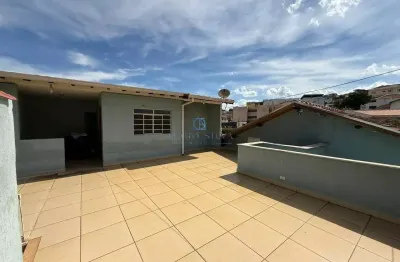 Casa com 4 dormitórios para alugar, 212 m² por r$ 10.000/mês - centro - pouso alegre/mg