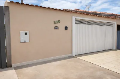 Casa com 3 dormitórios para alugar, 180 m² por R$ 2.860/mês - Bela Itália - Pouso Alegre/MG