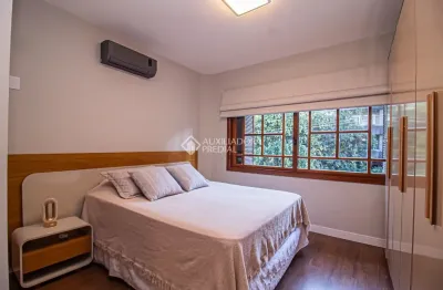 Apartamento de 2 dormitórios no bairro bela vista com 2 vagas de garagem