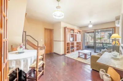 Apartamento à venda em Petrópolis com 250 m², 3 quartos, 1 suíte, 3 vaga