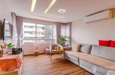Conheça este excelente apartamento no residencial vision, localizado no bairro santa tereza em porto alegre. com 87,27 m² de área privativa, o imóvel possui 3 dormitórios, sendo 1 suíte, e um espaço. 