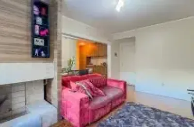 Apartamento reformado no bairro petrópolis 2 quartos e 1 vaga