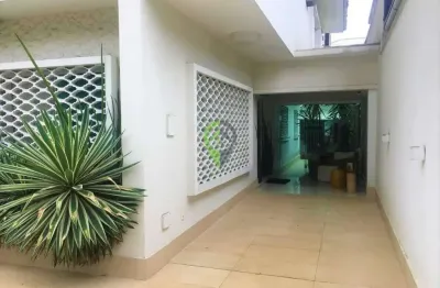 Sobrado sofisticado com piscina  - 03 dormitórios, 04 vagas 300 m²  - gonzaga - santos