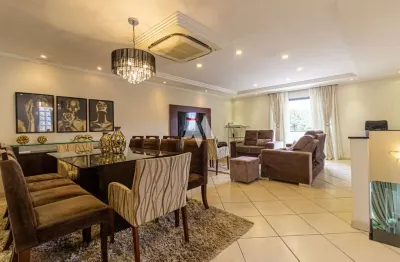 Casa de cinema no bairro da aparecida toda modernizada e com área gourmet!
